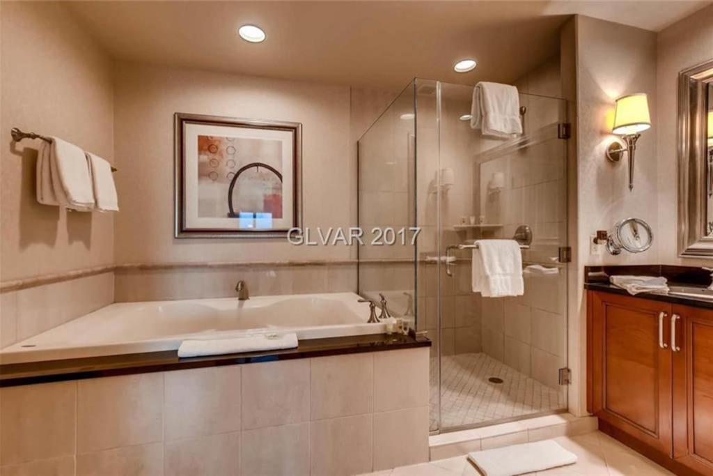Mgm Signature Ph 30Th Floor Deluxe Studio Apartment Strip Facing With Balcony Las Vegas Eksteriør billede